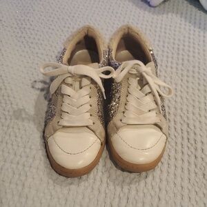 Dolce Vita Sneakers 7.5 (#12)
